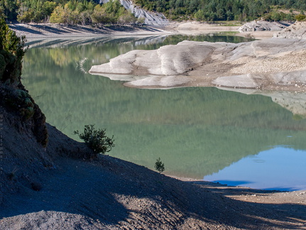 1416 1683 Embalse de Arguis Huesca Spain
